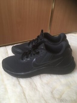 Botasky Nike č.38/čierne