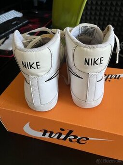Nike blazer mid 77’