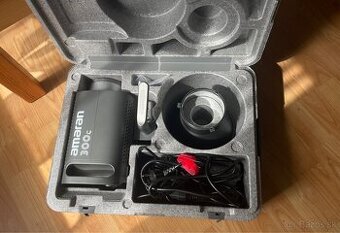 Aputure Amaran 300C RGB Video Svetlo