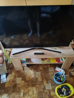 Samsung 50" (125cm)