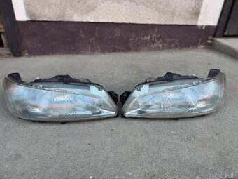 Přední světla Peugeot 306 po FL