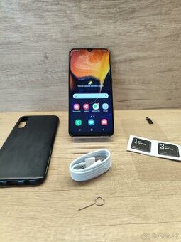Samsung Galaxy A50 dual SIM - 128GB/4GB RAM - super stav