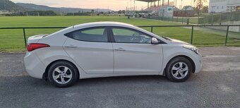Hyundai elantra 2013