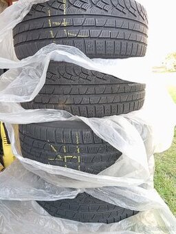 Pirelli Sottozero winter 235/45r18 98V