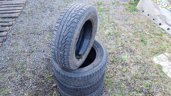 195/65R15 NOKIAN