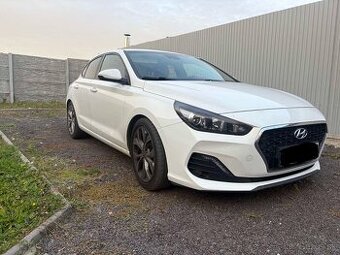 Hyundai i30 fastback