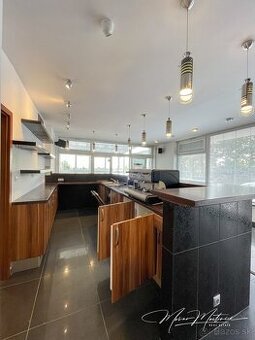 Priestor ako stvorený pre kaviareň, pekáreň či služby – 70 m