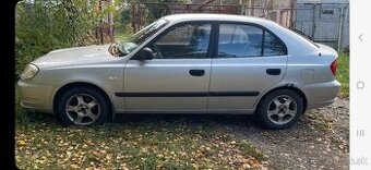 Rozpredam Hyundai Accent