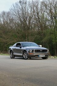 Ford mustang coupe, 4.0L, V6, USA