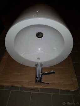 Pedám Porcelánové Umyvadla LAUFEN.