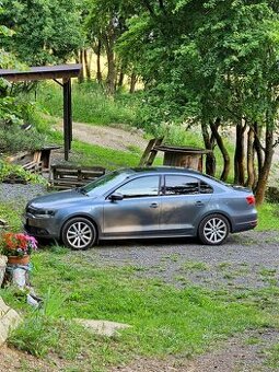 Predám vw jetta 1.6tdi 2012