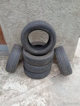 Goodyear 185/65 R15 2 ks