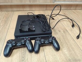 Predám hernú konzolu playstation 4