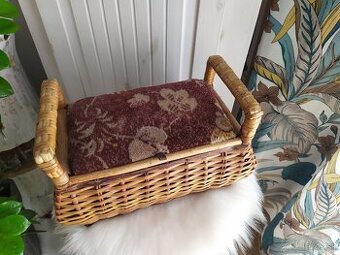 Prútený košík na šitie