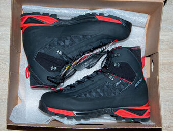 Trekové topánky ALPINA Carabiner - veľkosť EU 44 - UK 9,5