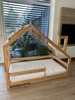 Domcekova detska postel s matracom a pletencom