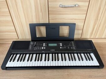 Keyboard Yamaha PSR-E373 s dynamikou