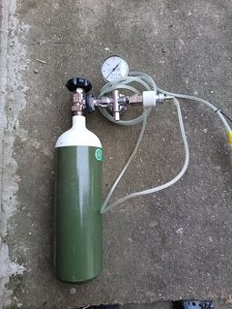 Predám 2l kyslíkovú fľašu aj s ventilom - 1