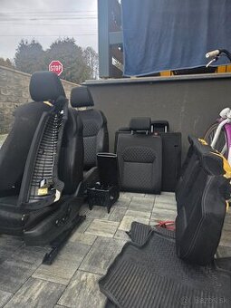 Predné a zadné sedačky na superb 3