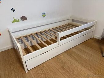 Drevene postele 90x200