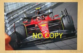 Carlos Sainz Jr. F1 Ferrari velké foto 20x30 orig. autogram