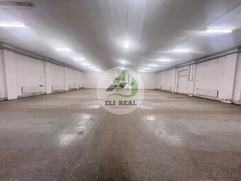Na prenájom sklad 1474 m² s nakladacími rampami a kancelársk