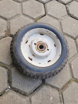 Kolieska na detský Moskvič