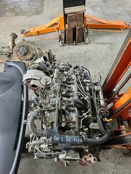 Predám kompletny motor 2.2 d-cat 130kw