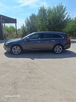 Opel insignia combi