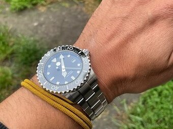 San Martin SN009-G-B (Grand Seiko homage)