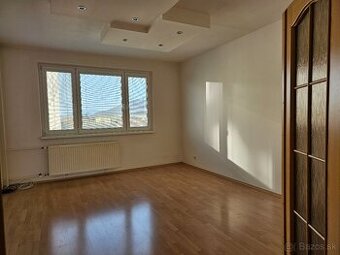 NA PREDAJ 3-izbový byt s loggiou, ILAVA - Kukučínová ul.