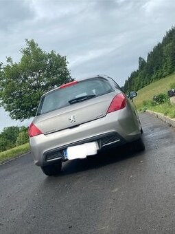 Peugeot 308 hatchback