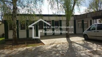 Budova v širšom centre Rožňavy