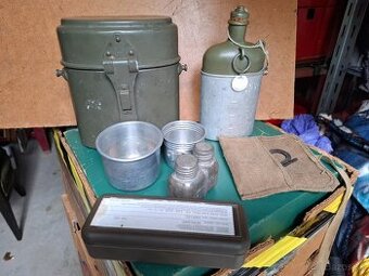 Predám staré vojenské doplnky