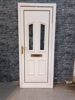 Plastové dvere č. 75.  92x217cm Ľ