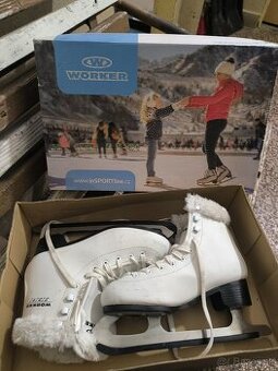 Predám dievčenské korčule 37  zateplene