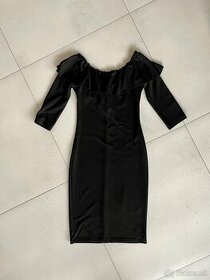 Čierne šaty s volanom ZARA - 1