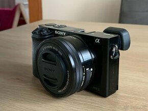 Sony a6000 + 16-50 mm 3,5-5,6 oss ; Sony 50mm f1.8 oss - 1