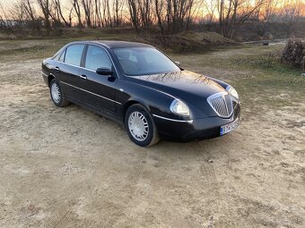 Lancia Thesis 2,4d  110kw manuál6