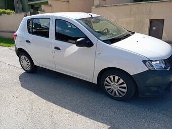 Dacia Sandero 1,2 benzin, 55 kW