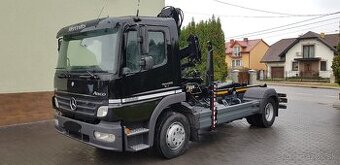 MERCEDES-BENZ ATEGO 1222 hákový nosič + hydr. ruka 2009r