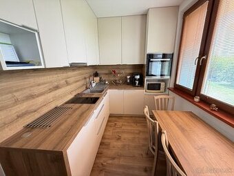 Exkluzívne APEX reality 3i. s balkónom Hollého ul., 81 m2