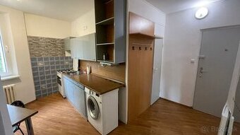 Priestranný 1 izbový byt s balkónom na Hospodárskej ulici
