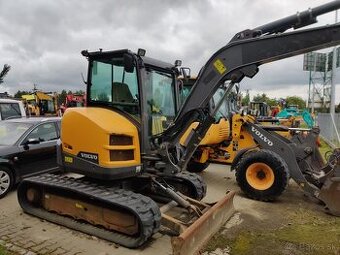 Mini pásový bagr Volvo ECR50D