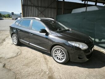 Renault Megane Grandtour 1.5dci 81kw 6/2010 233t.km ťažné