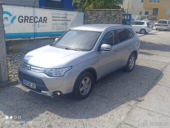 MITSUBISHI OUTLANDER 2,0 MIVEC 4WD CVT
