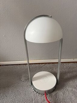 Stolova lampa