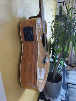 Raritná akustická gitara Yamaha FGX-B1N
