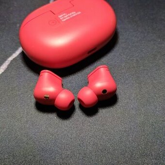 Beats Studio Buds – červené, skvelý stav