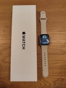 Apple Watch SE gen 2 40mm Starlight